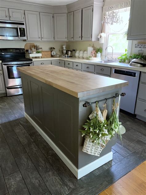 kitchen island out of base cabinets